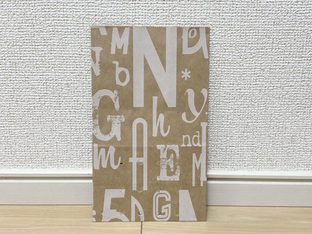 ダイソー紙製水切りゴミ袋（12枚 FSC）の絵柄の写真