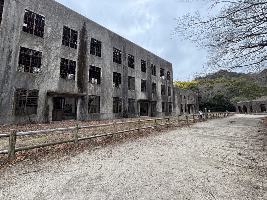 大久野島の発電場跡